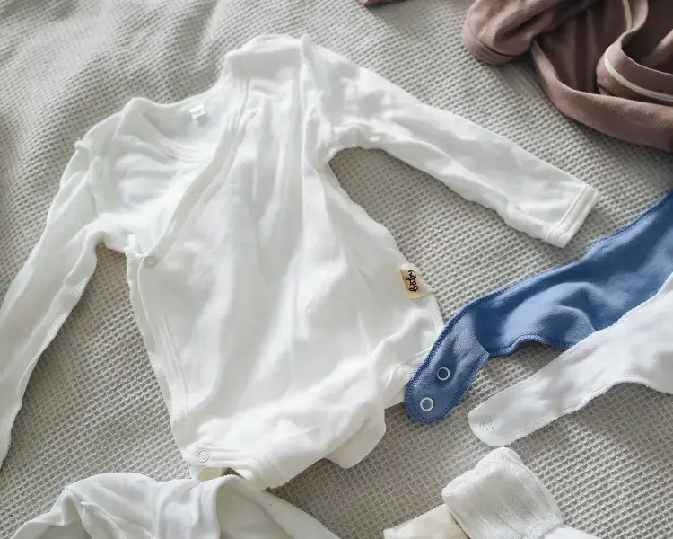 How To Whiten Baby Clothes Without Bleach 9 Natural Ways