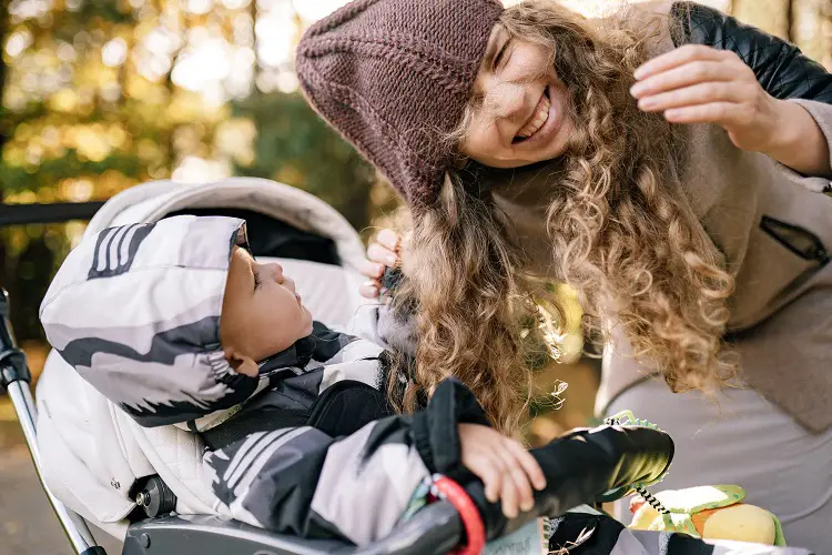 Why Do Babies Pull Their Hair When Feeding