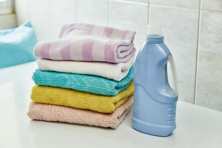 can I use fabric softener on towels