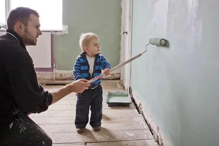 can babies sleep in a freshly painted room