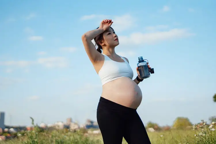 Hot flashes while pregnant